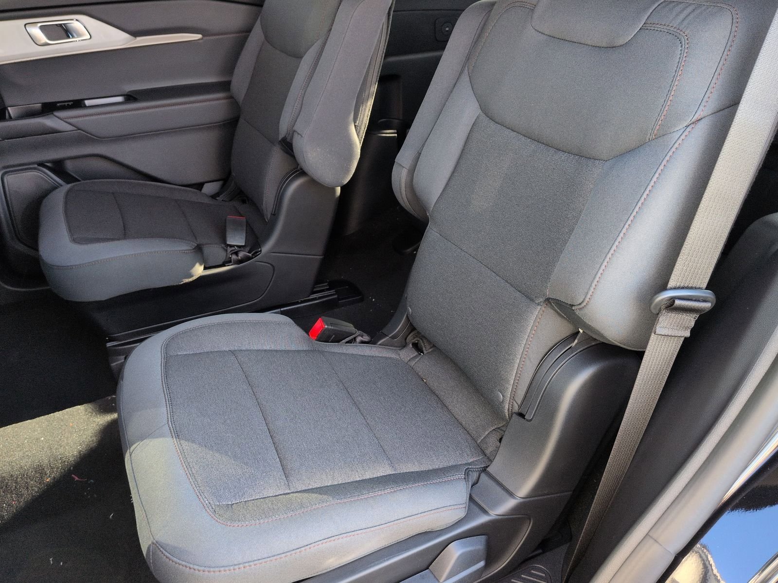 2026 Ford Explorer Active - Photo 20
