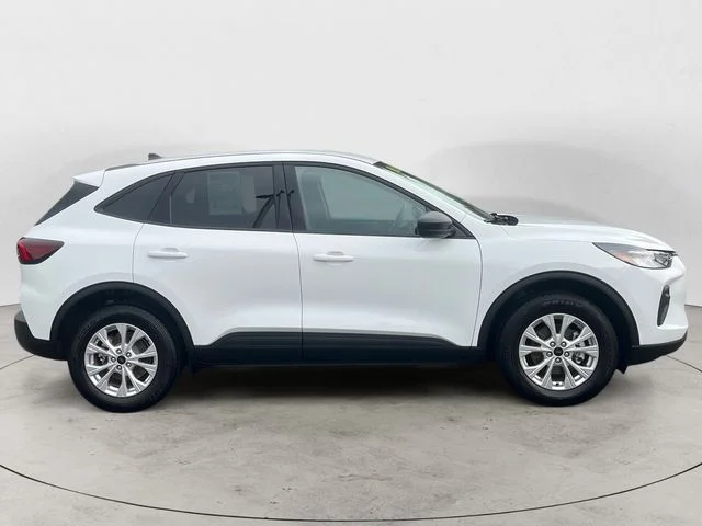 Used 2025 White Ford Active image 6