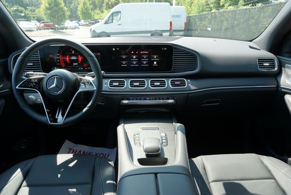 Used 2026 Obsidian Black Metallic Mercedes-Benz GLE 350 image 53