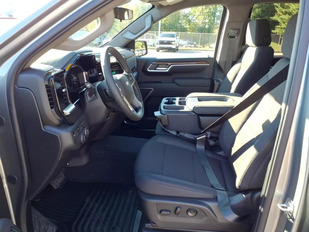New 2026 Sterling Gray Metallic Chevrolet LT image 7