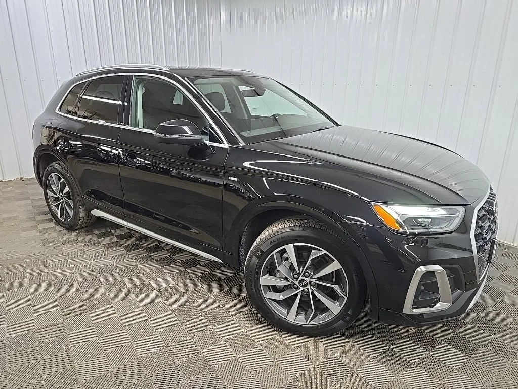 Used 2023 Black Audi 45 S line Premium image 7