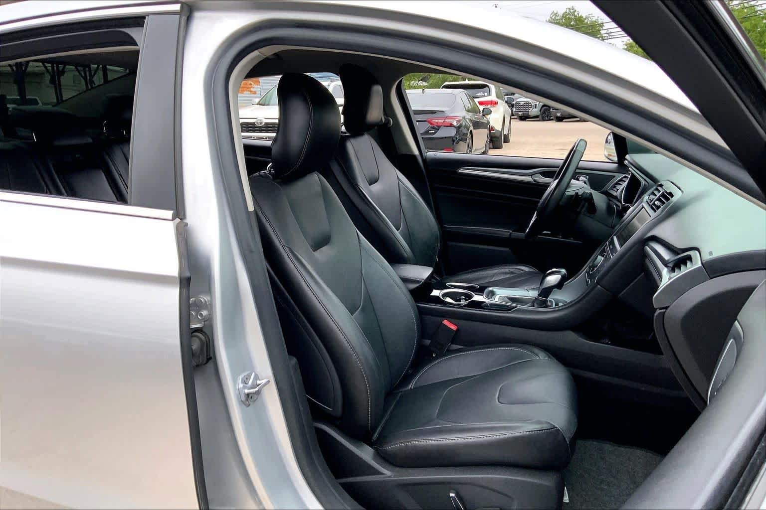 Used 2014 Ingot Silver Metallic Ford Titanium image 9