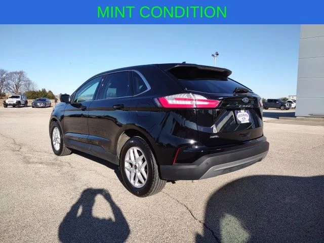 Used 2024 Black Metallic Ford SEL image 3