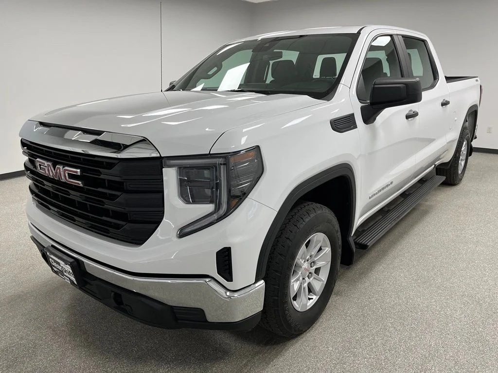 Used 2023 White GMC Pro image 4