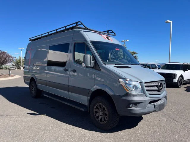 Used 2017 Gray Mercedes-Benz Cargo 170 WB image 4