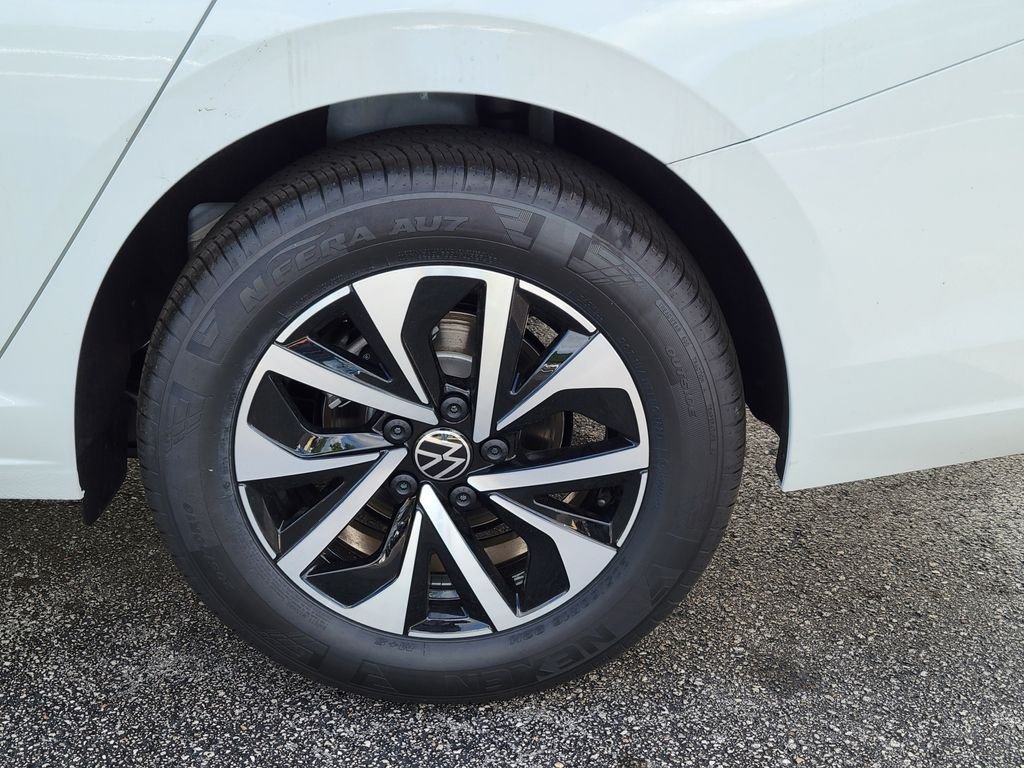 New 2027 White Volkswagen 1.5T S image 5