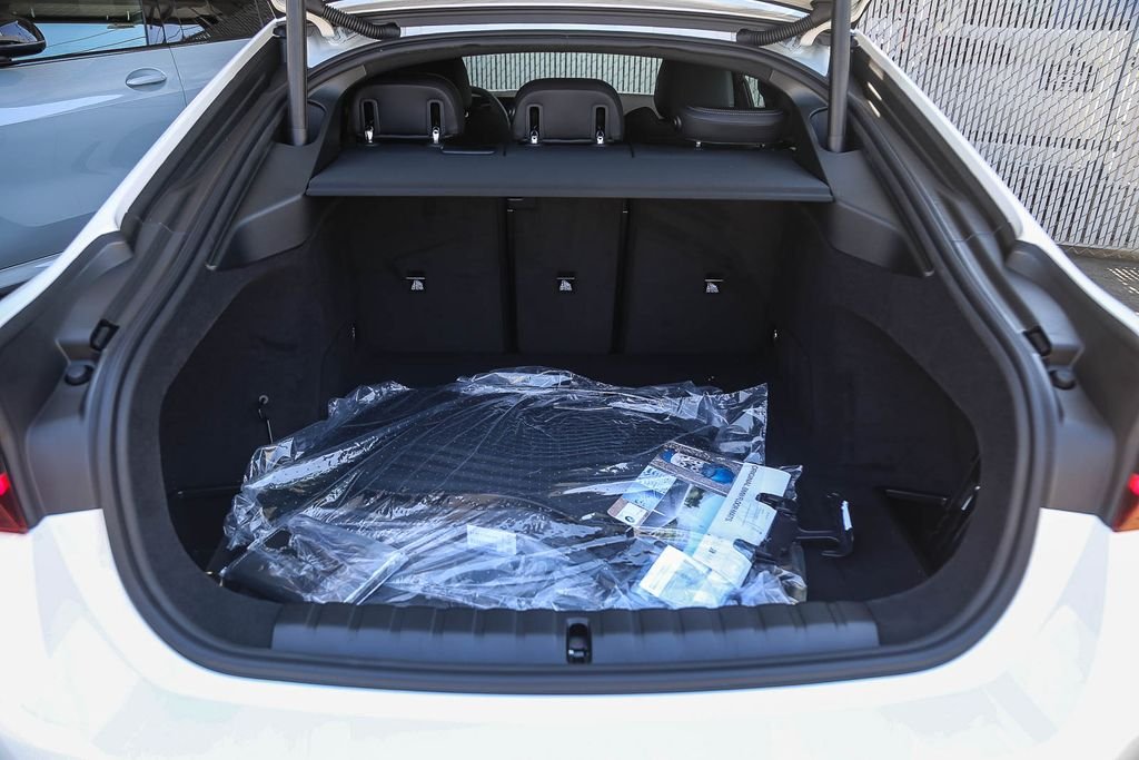 New 2026 Alpine White BMW eDrive40 image 20