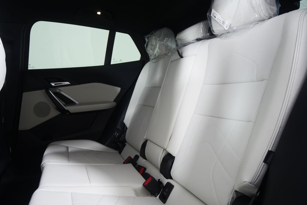 New 2026 Black Sapphire Metallic BMW xDrive28i image 15