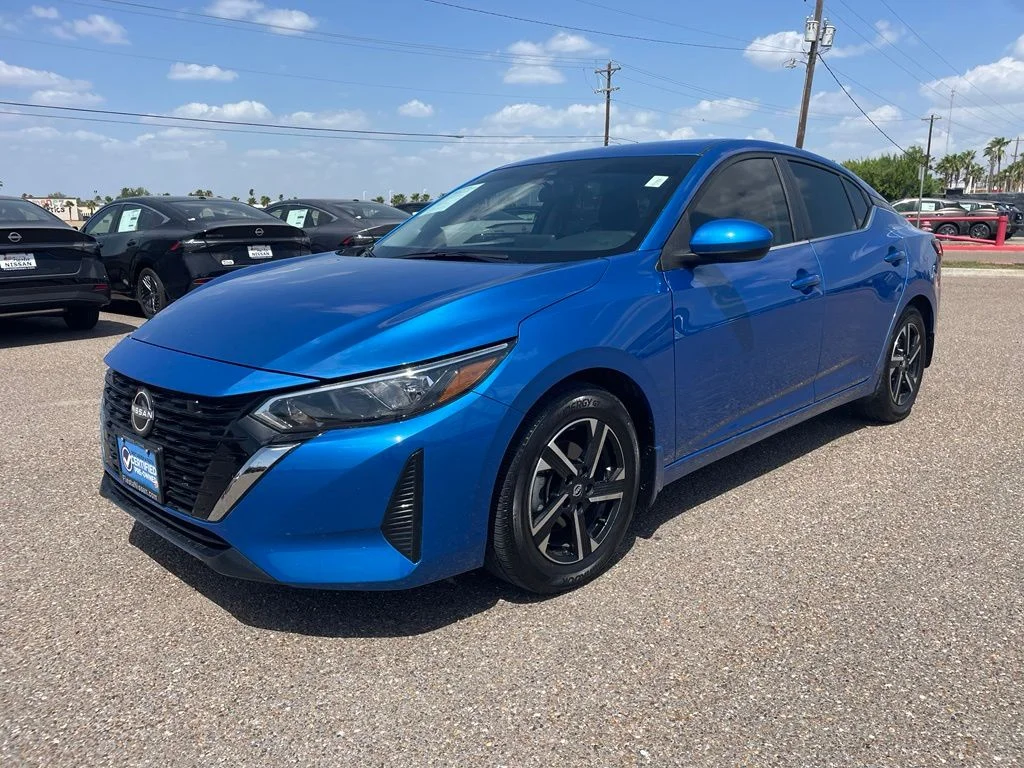Used 2025 Blue Nissan SV image 3
