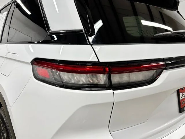 Used 2025 White Jeep Altitude X image 8
