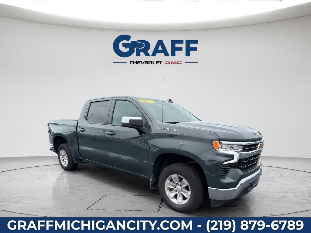 Used 2025 Cypress Gray Chevrolet LT image 10