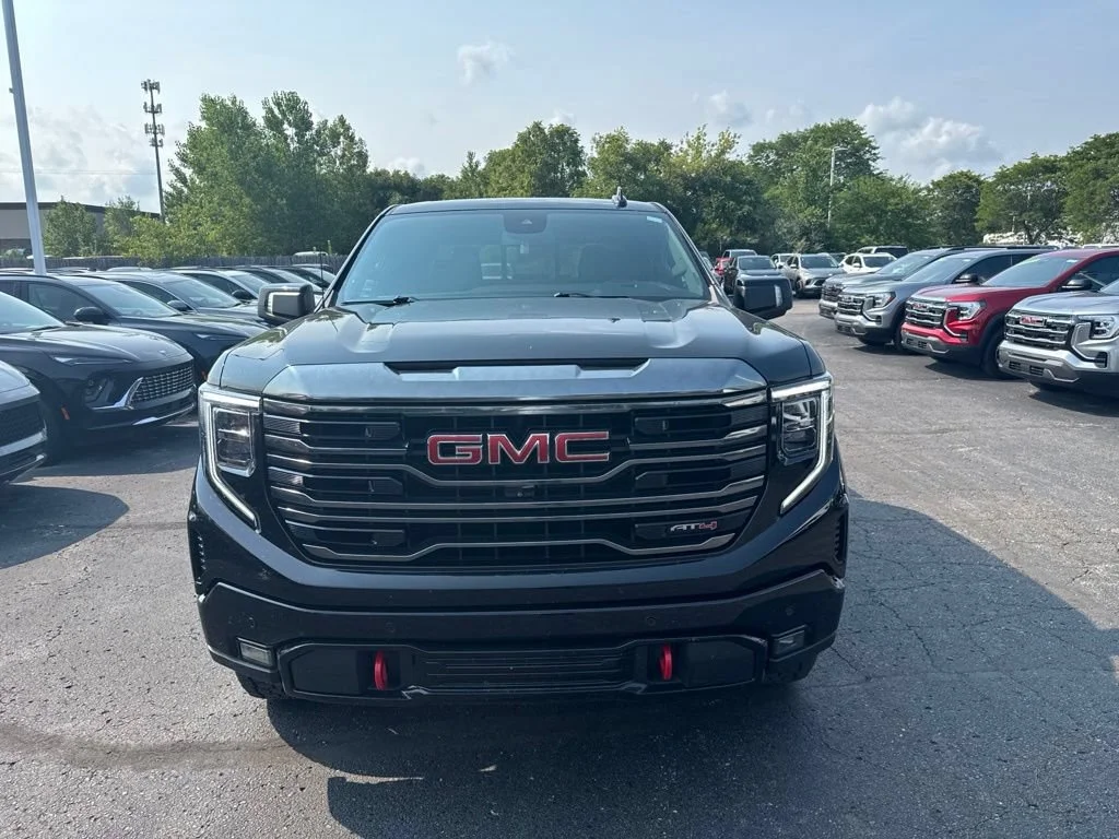 Used 2023 ONYX BLACK GMC AT4 image 4