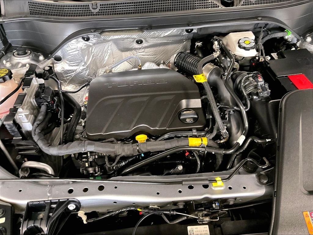 Used 2025 Gray Chevrolet LT image 33
