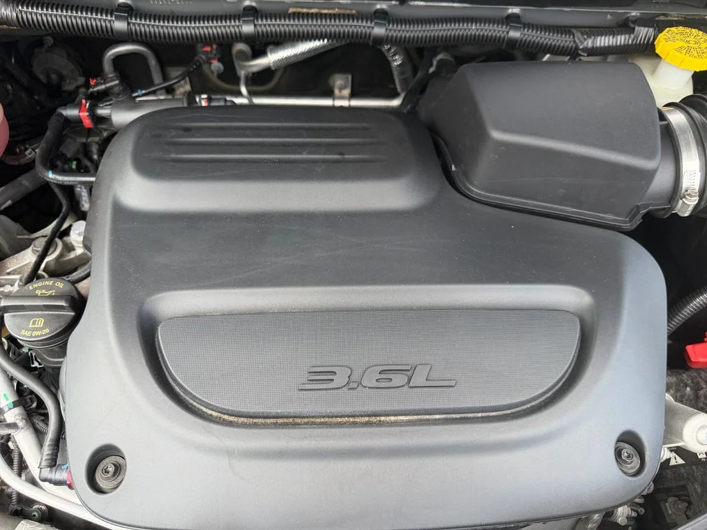 Used 2022 White Chrysler Touring L image 20