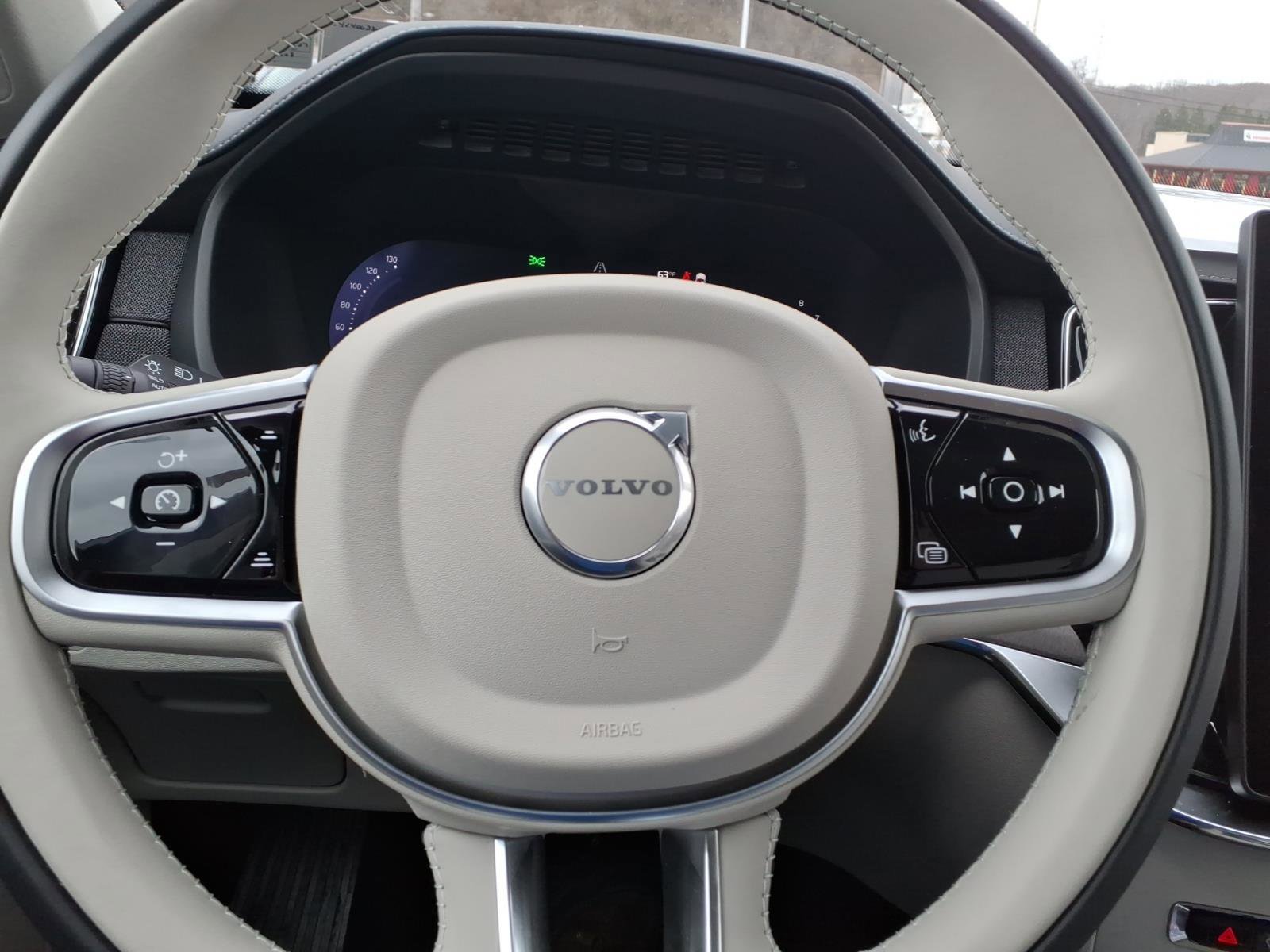 New 2026 Onyx Black Volvo Ultra image 11