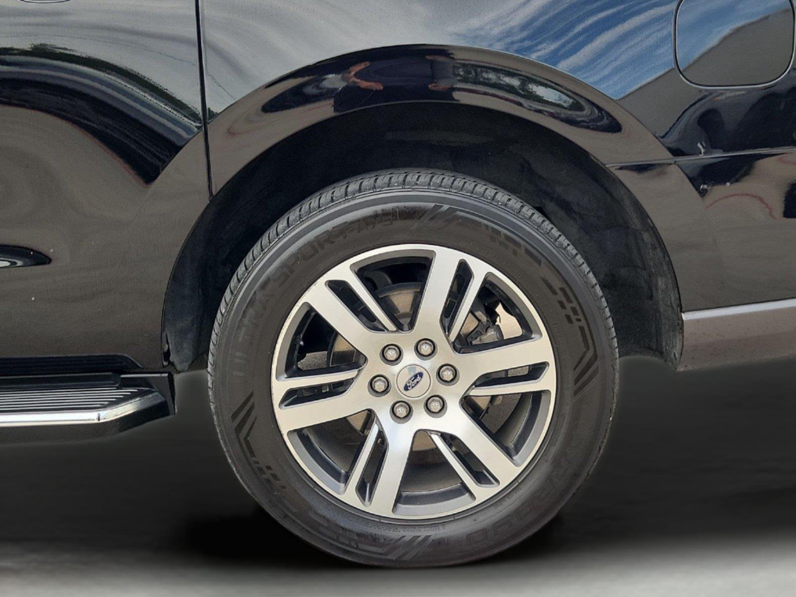2023 Ford Expedition photo 34 of 36