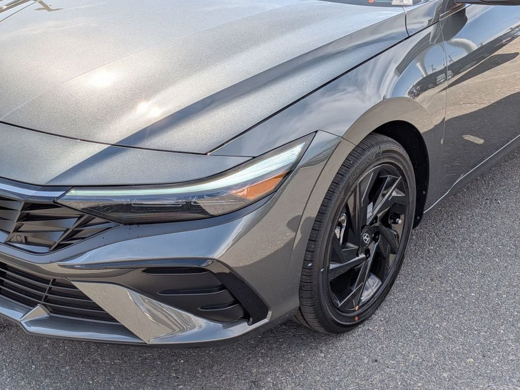 New 2026 Gray Hyundai SEL Sport image 9