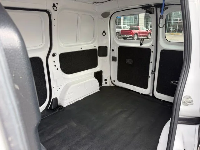 2021 Nissan NV200 SV - Photo 15