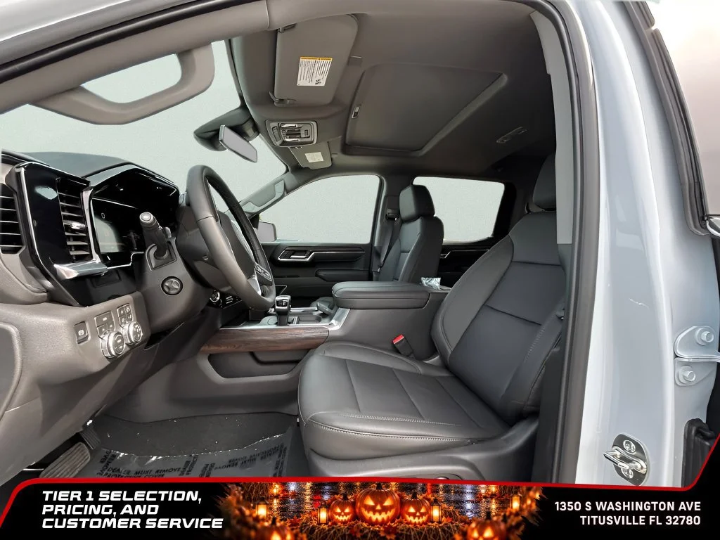 New 2026 Glacier White Tricoat GMC SLT image 10