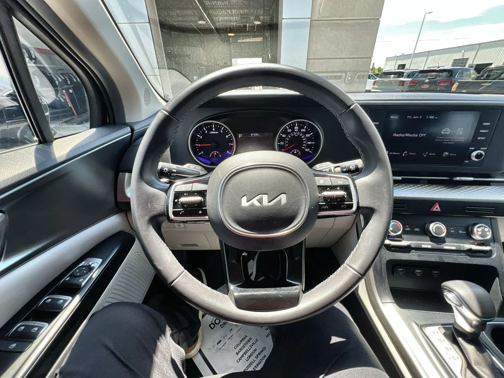 Used 2023 Black Kia LX Seat Package image 14