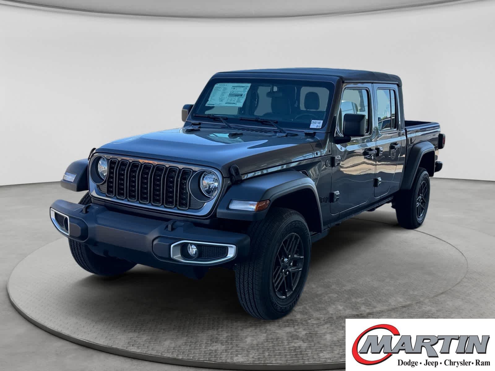 2026 Jeep Gladiator Sport Auto's photo