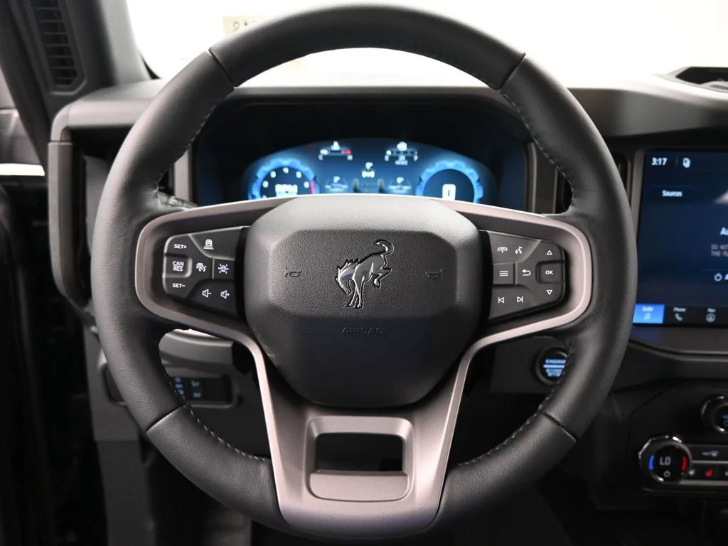New 2026 Shadow Black Ford Badlands image 15