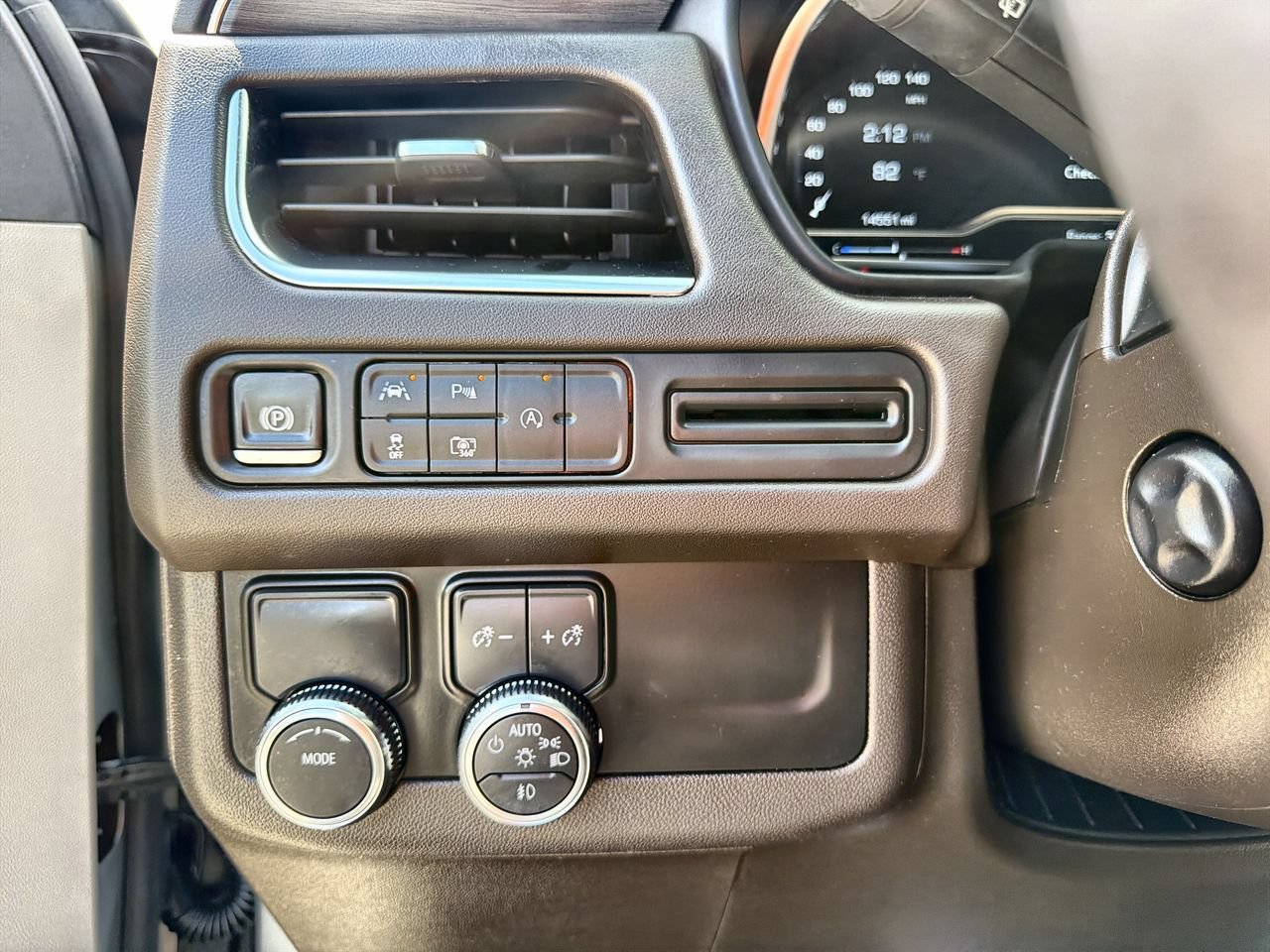 Used 2024 Sterling Metallic GMC SLT image 15