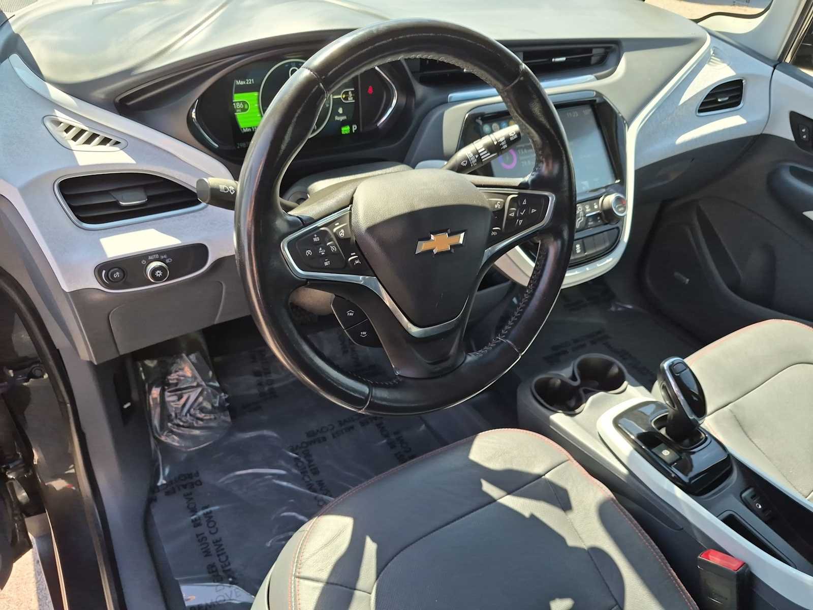 Used 2020 Nightfall Gray Metallic Chevrolet Premier image 10
