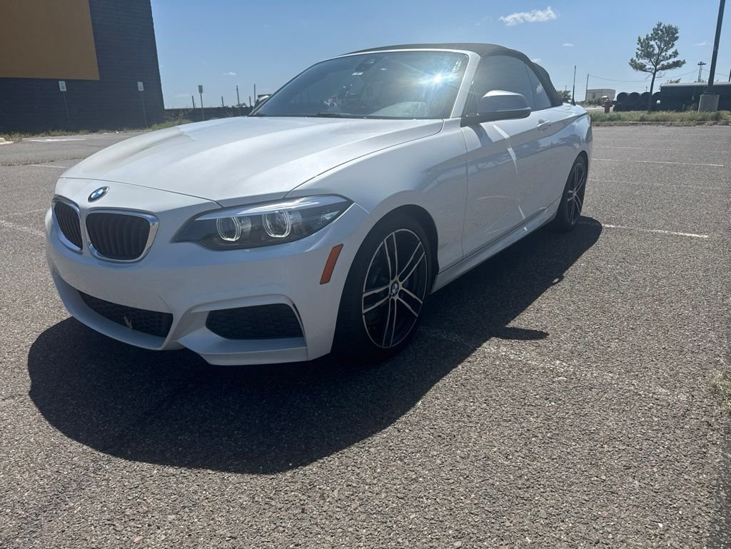 2018 BMW 2 Series M240i xDrive Convertible's photo