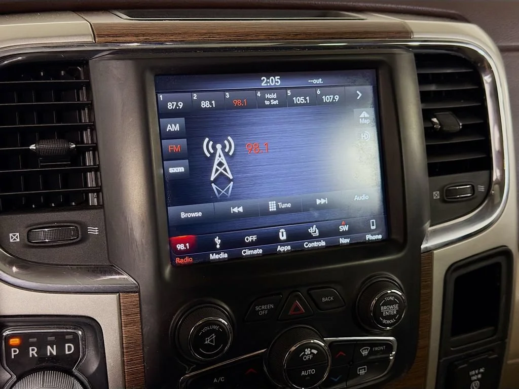 Used 2018  Ram Laramie image 16