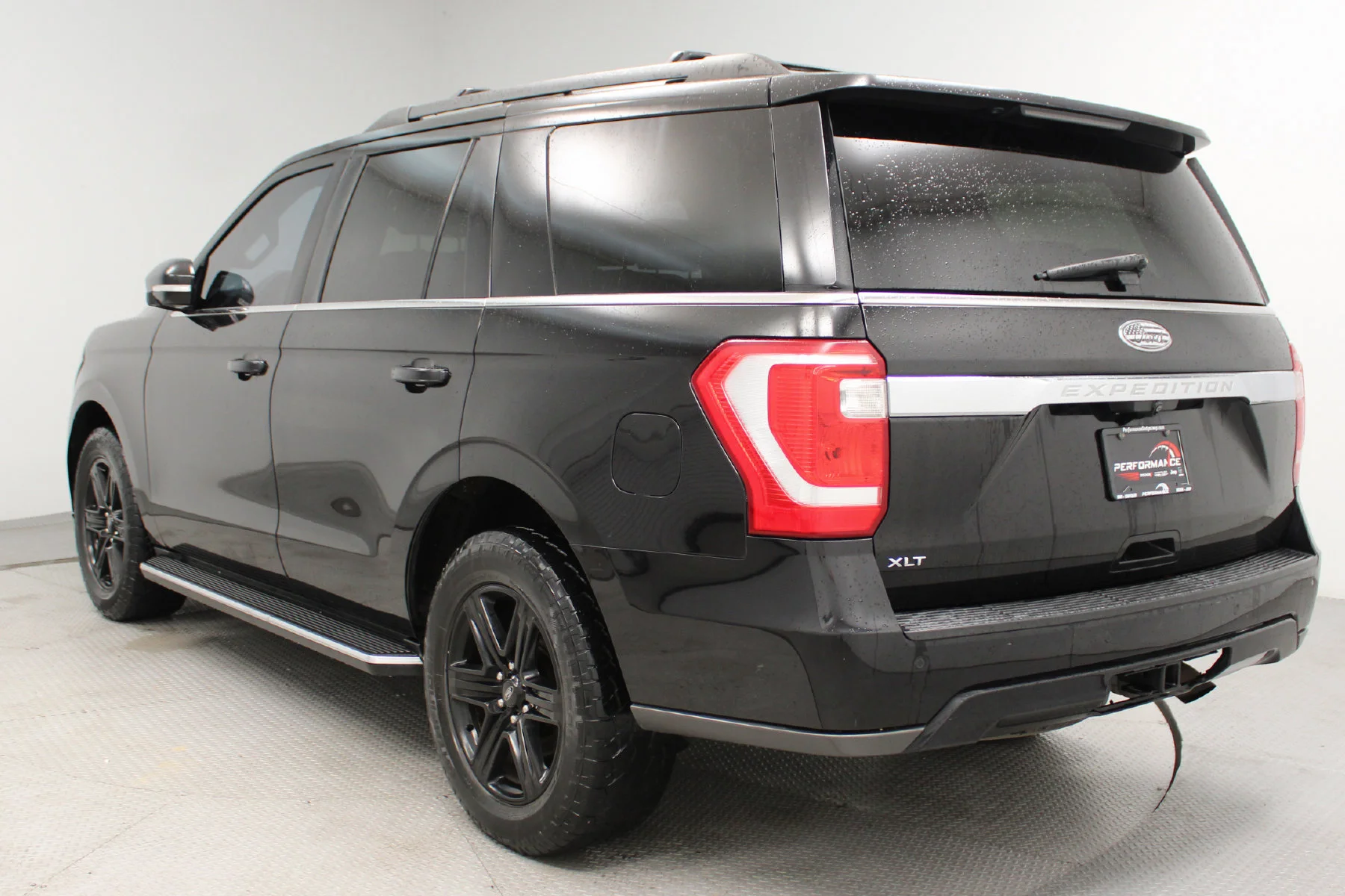 Used 2020 AGATE BLACK METALLIC Ford XLT 4x2 image 32
