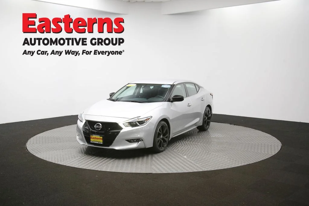 Used 2018 Silver Nissan 3.5 S image 54