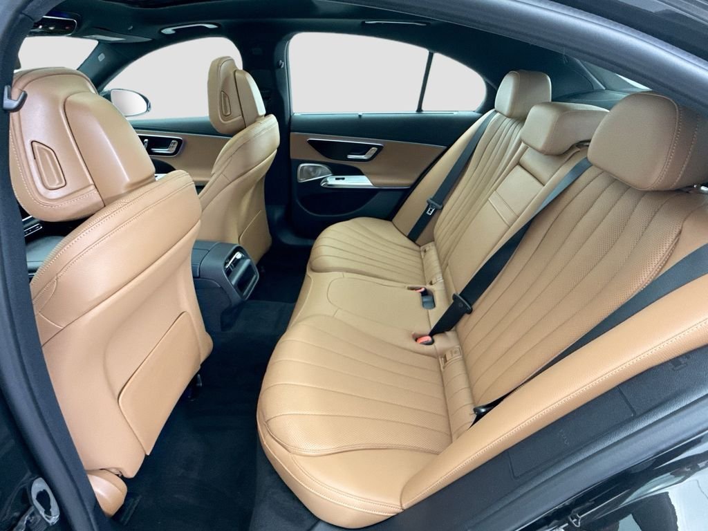 New 2026 Graphite Grey Metallic Mercedes-Benz E 350 image 21