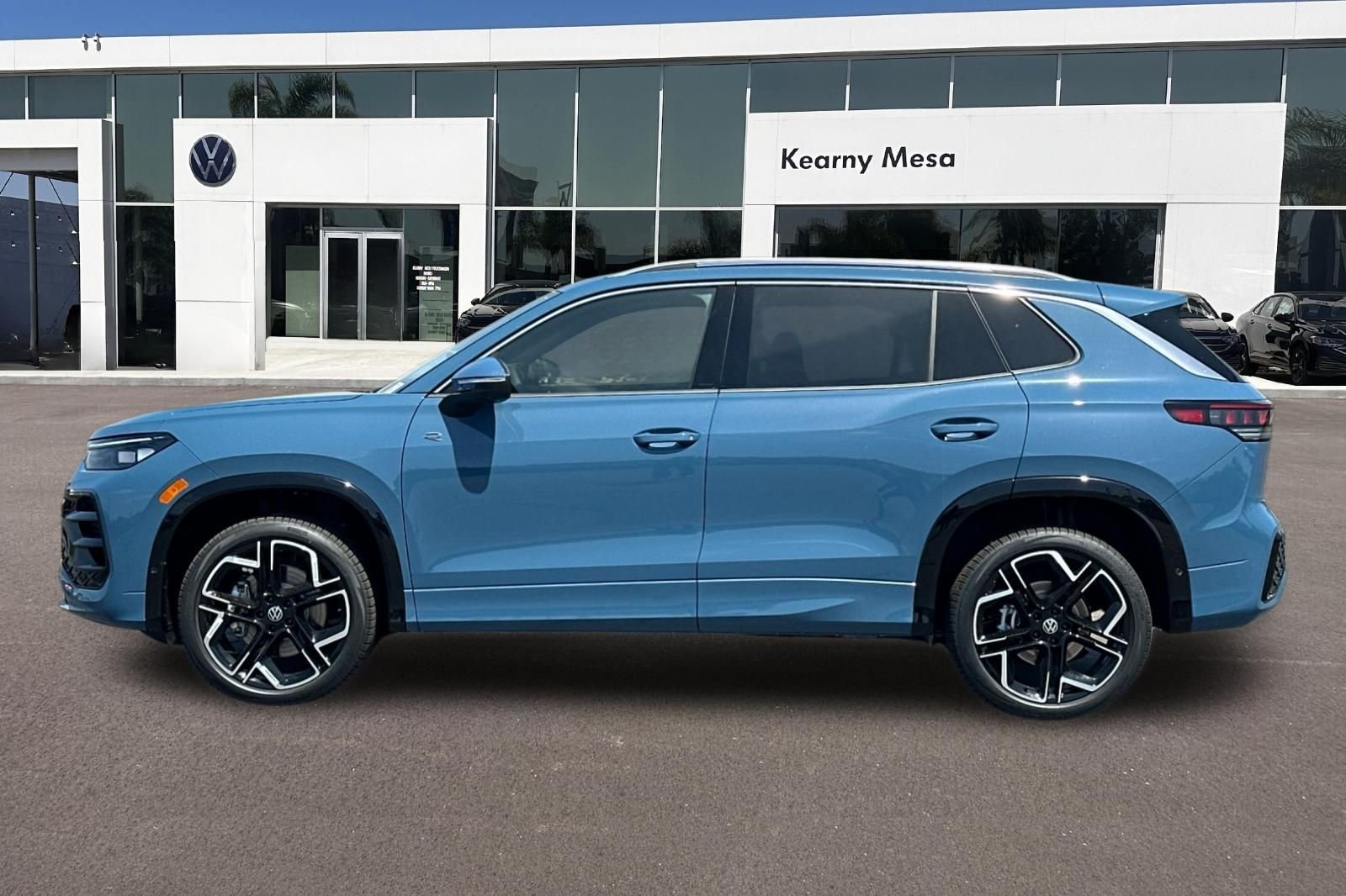 New 2026 Monterey Blue Pearl Volkswagen 2.0T SEL R-Line Turbo image 7