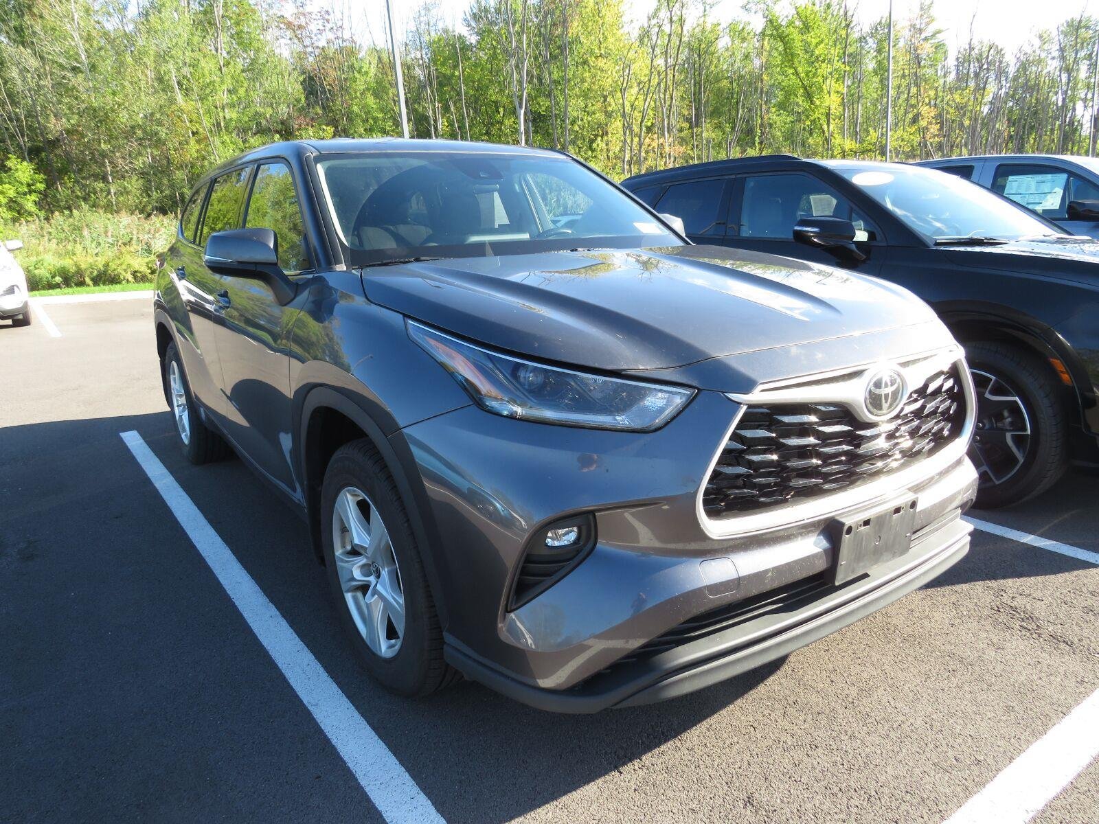 Used 2021 Magnetic Gray Metallic Toyota LE image 2