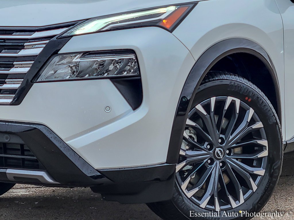 New 2026 Everest White Pearl Tricoat Nissan Platinum image 3