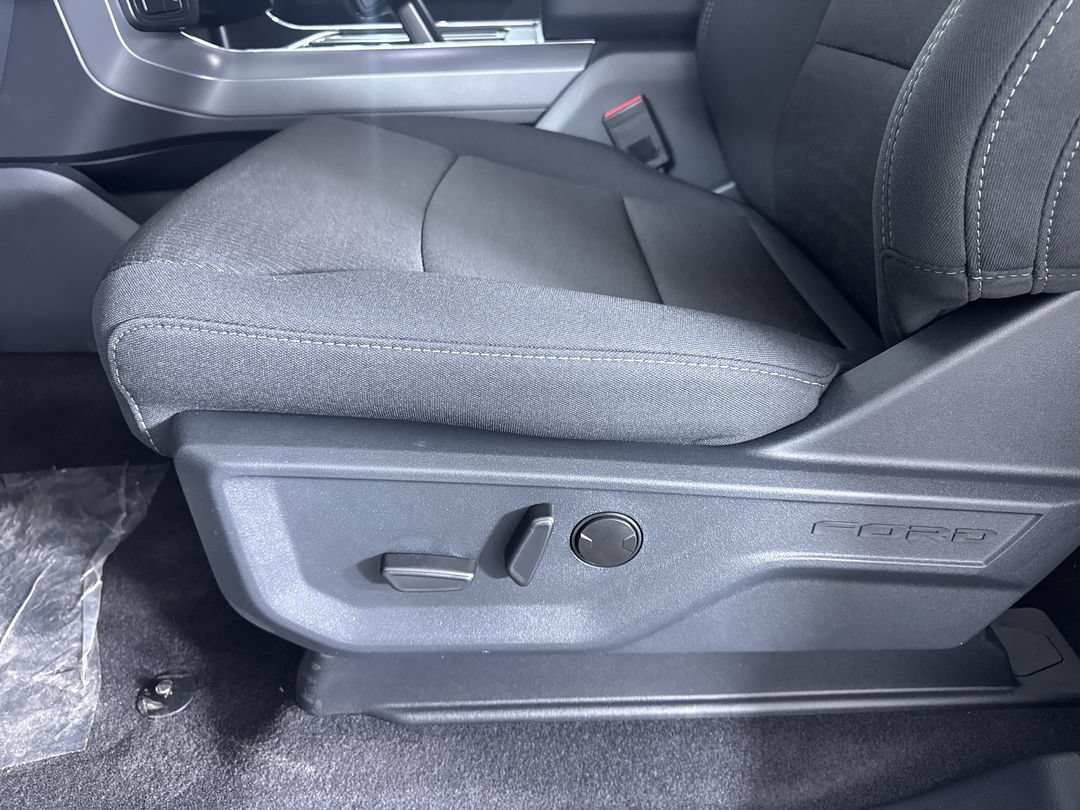New 2026 Avalanche Ford XLT image 13