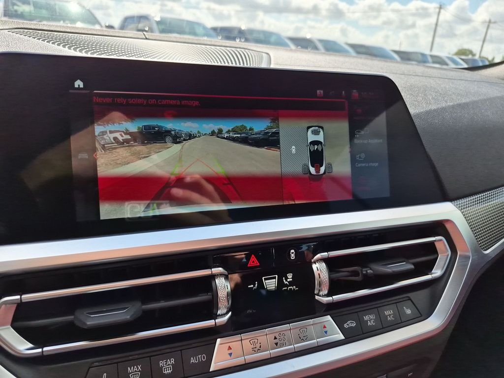 Used 2023 White BMW M440i image 28
