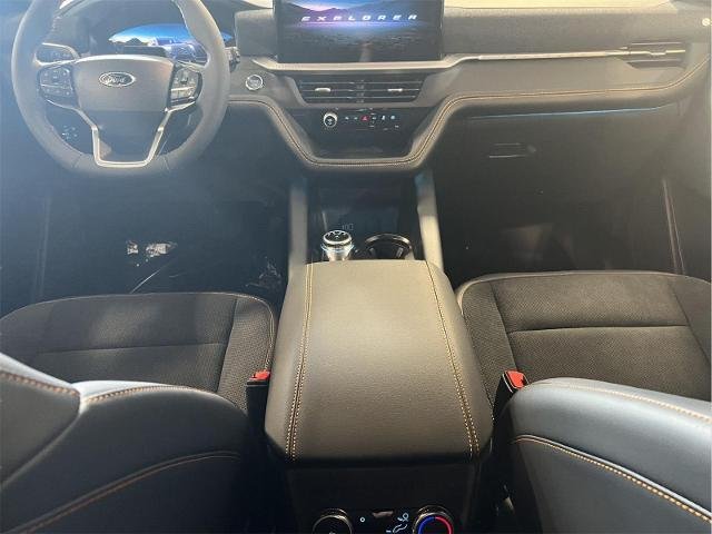 New 2026 Carbonized Gray Metallic Ford Tremor® image 18