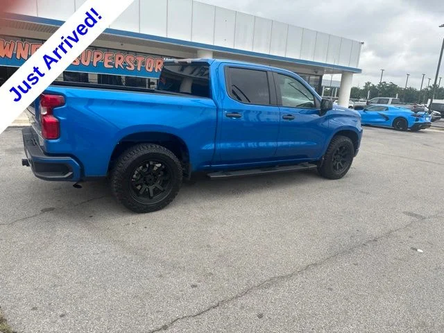 Used 2024 Blue Chevrolet Custom image 3