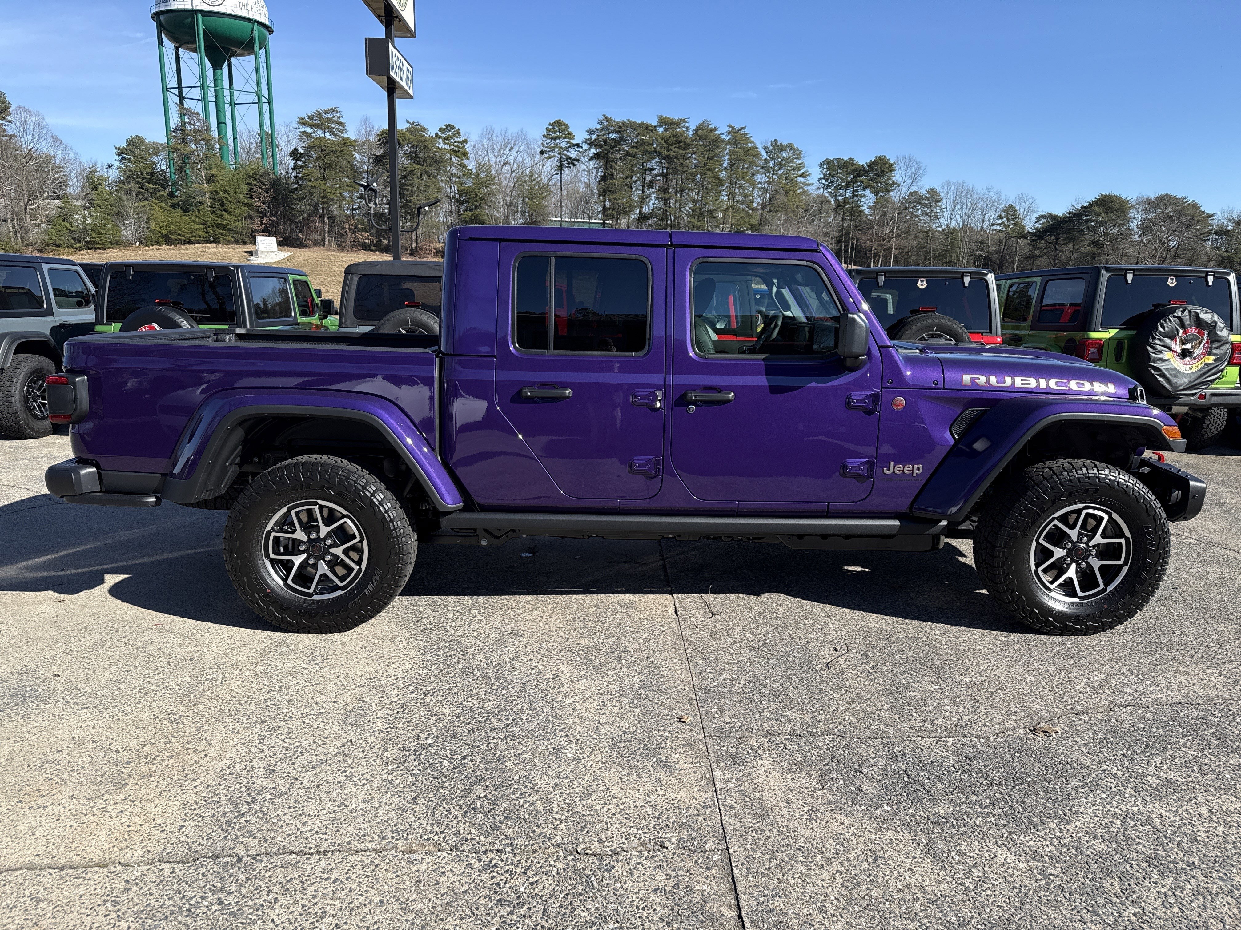 New 2026 Reign Jeep Rubicon X image 8