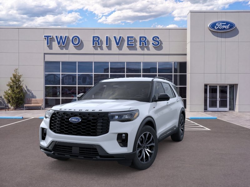 New 2026 Space White Metallic Ford ST-Line image 2