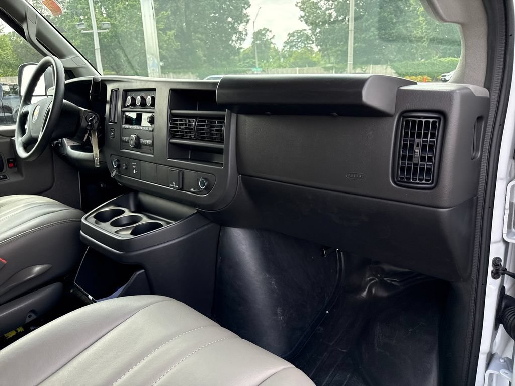 2026 Chevrolet Express Cargo Work Van - Photo 21