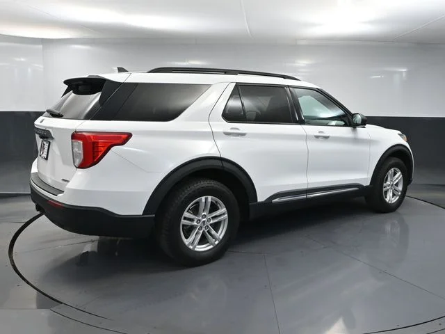 Used 2022 White Ford XLT image 4