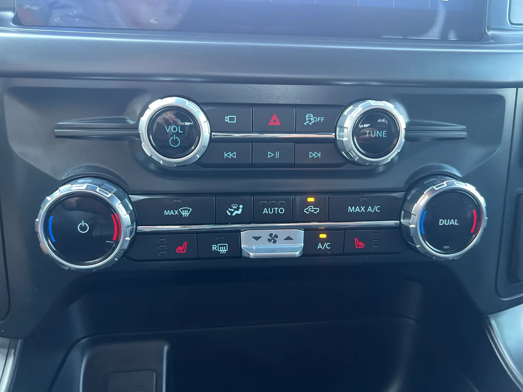 Used 2025 Oxford White Ford Tremor image 18