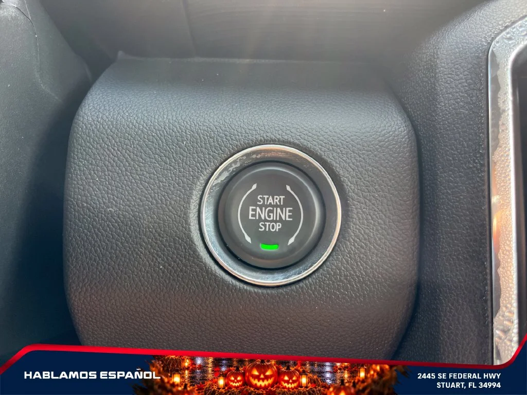 New 2026 Summit White GMC Elevation image 29