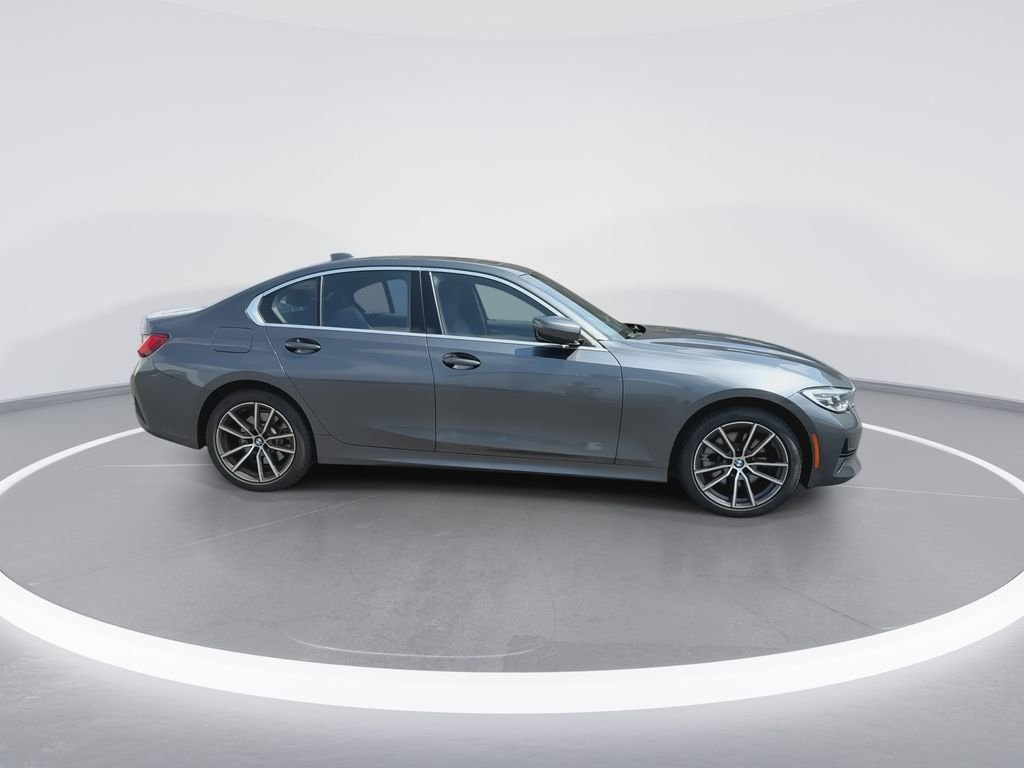 Used 2019 Mineral Gray Metallic BMW 330i xDrive image 9