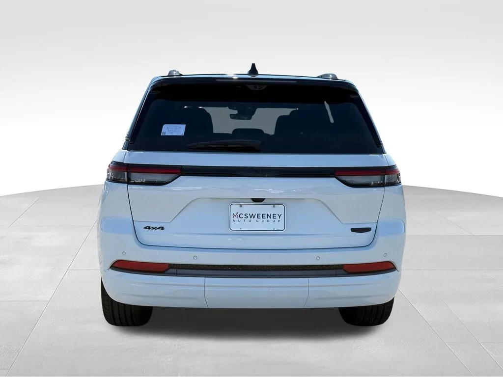 New 2026 Bright White Clear-Coat Exterior Paint Jeep Summit image 5