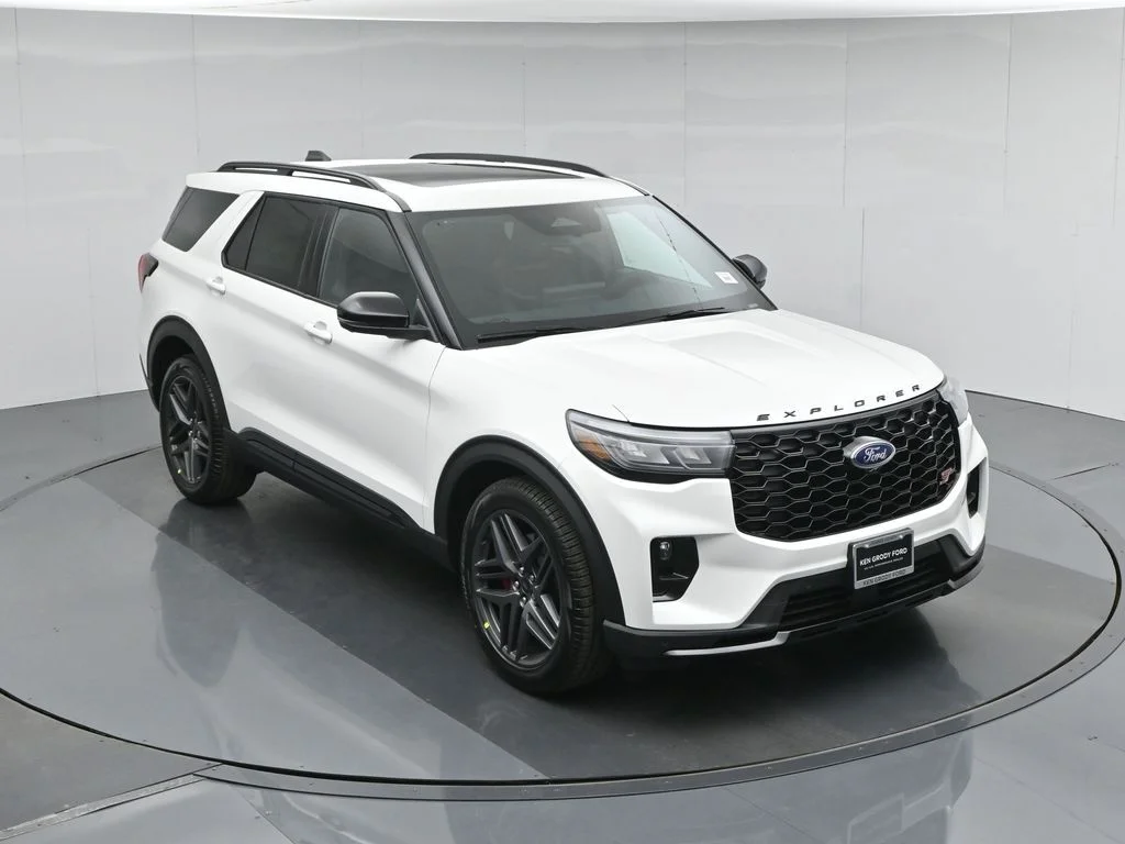 New 2026 Star White Metallic Tri-Coat Ford ST image 38