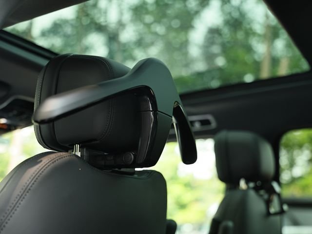 New 2026 Santorini Black LAND ROVER SE image 30